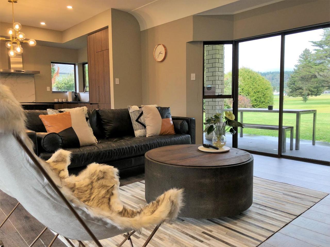 Luxury K-Lodge With Golf Course View-Rotorua Exteriör bild