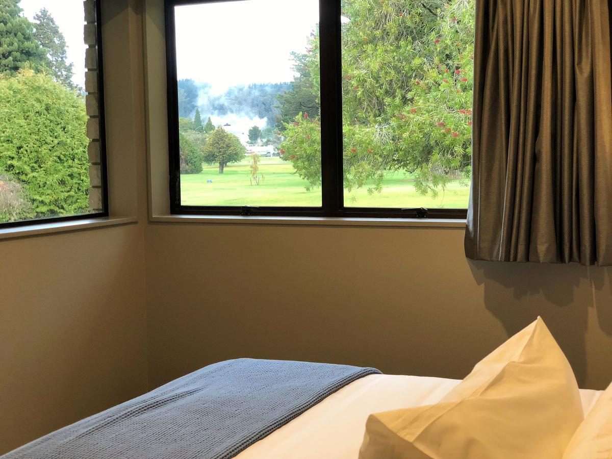 Luxury K-Lodge With Golf Course View-Rotorua Exteriör bild