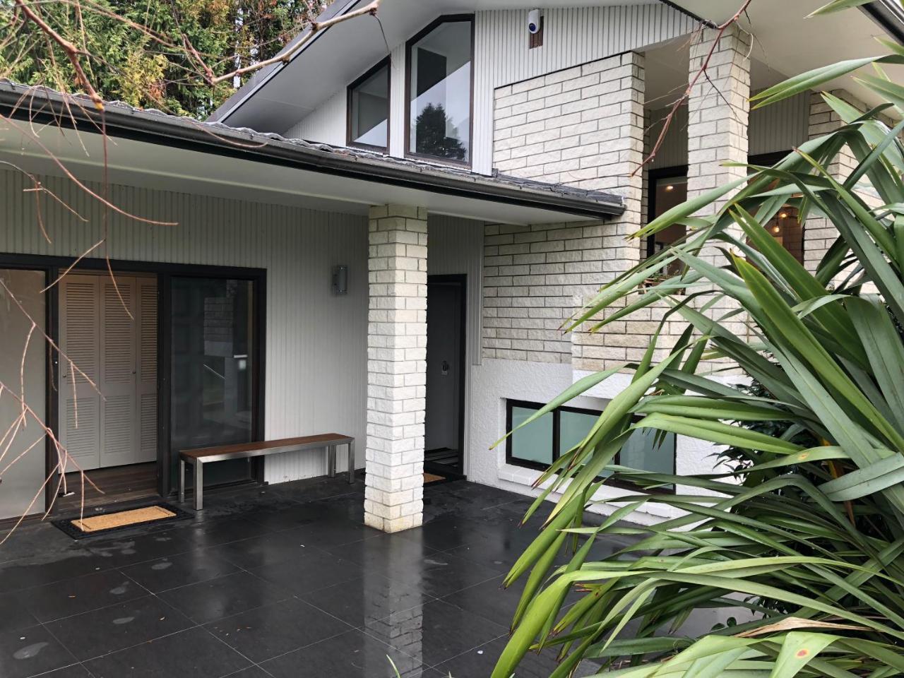 Luxury K-Lodge With Golf Course View-Rotorua Exteriör bild
