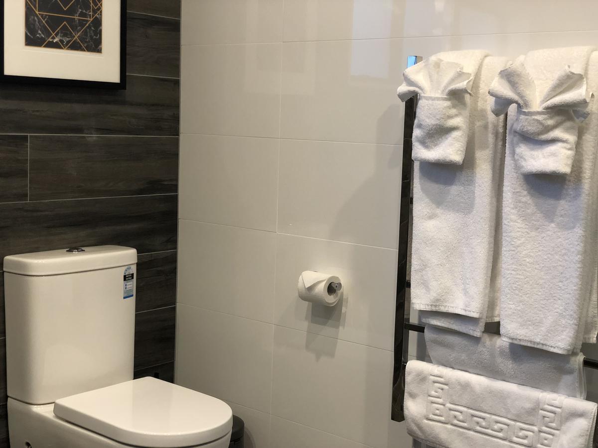 Luxury K-Lodge With Golf Course View-Rotorua Exteriör bild