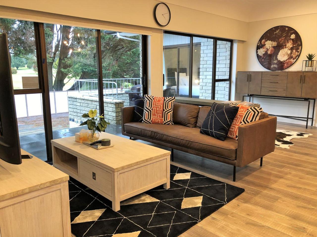 Luxury K-Lodge With Golf Course View-Rotorua Exteriör bild